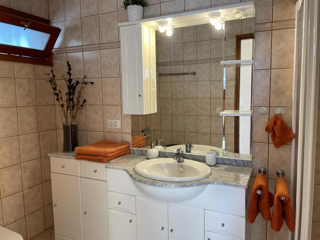 דירות Tías The White Dragos With Ocean View - Ac - Private Pool מראה חיצוני תמונה